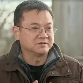 SUSCI Professor Beizhan Yan