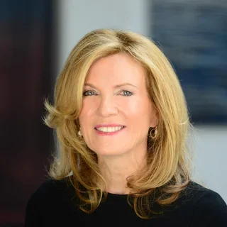 Dr. Page Knox, Lecturer in Art History and Archeology