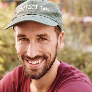 henry gordon-smith headshot