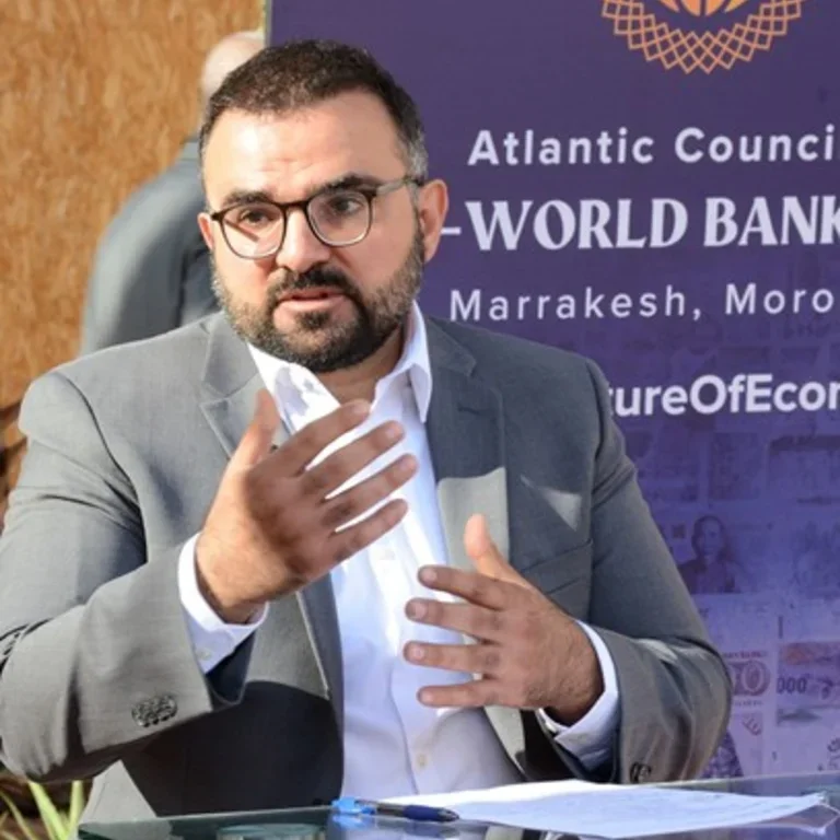 Amin Mohseni – Cheraghlou Headshot