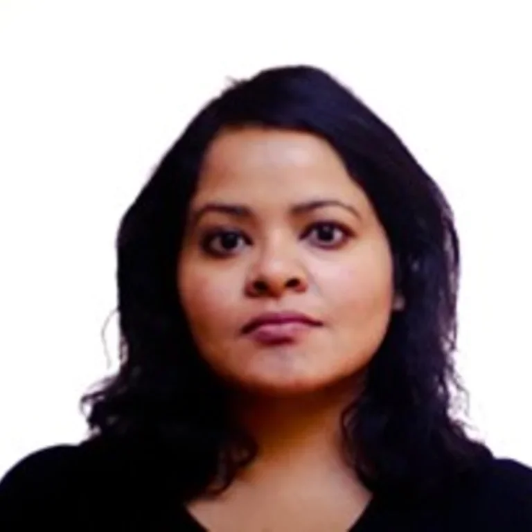 Sophia Huda Headshot