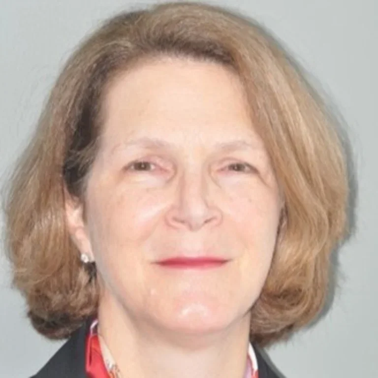 Barbara Chapman Headshot