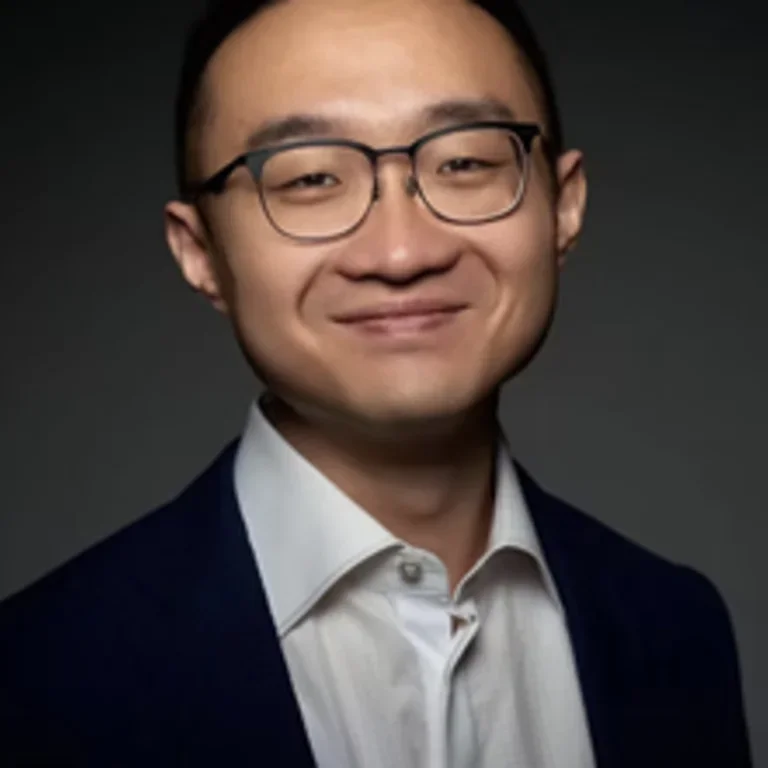 Joe Hao Headshot