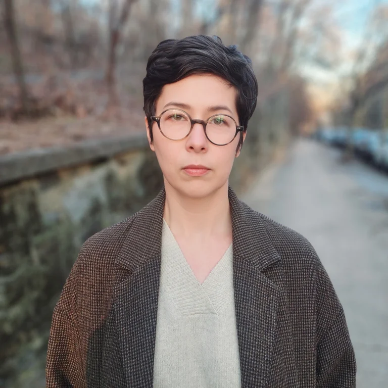 headshot of Anna Deforest