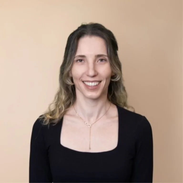 Professional photo of IKNS Student Christina Georgiadi
