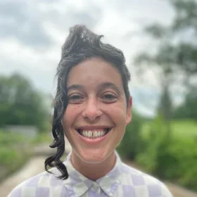 Emma Kaywin Headshot