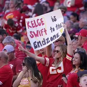 Swift Kelce sign