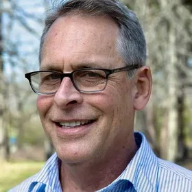 Professor Braddock Linsley