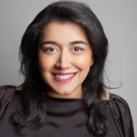 Angela Jhanji Headshot