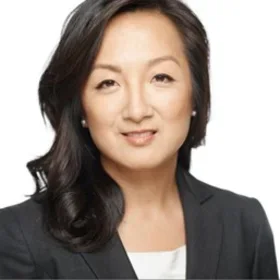 Carolyn Allwin Headshot