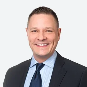 Daniel Adams headshot