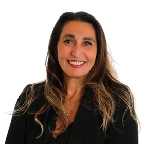 Professional portrait of Paola Cecchi-Diemglio