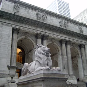 Front of the New York Public Library's Stephen A. Schwarzman Building and the lion statue in front the building's steps