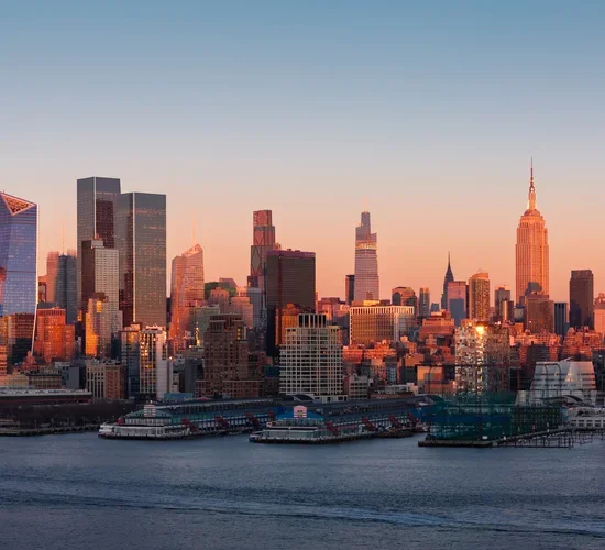 Sunset shot of the NYC skyline
