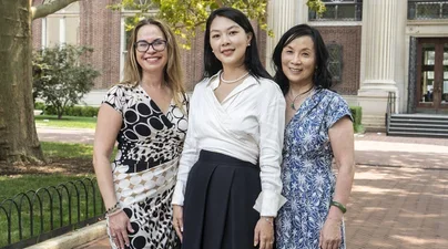 (l to r): Actuarial Science Program Director Regina Dolgoarshinnykh; Claire Li; Actuarial Science Deputy Program Director Lina Xu